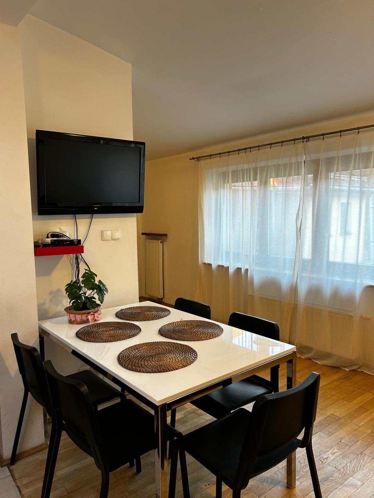 Golden Apartments With Lift - Old Town Cracovia Exterior foto